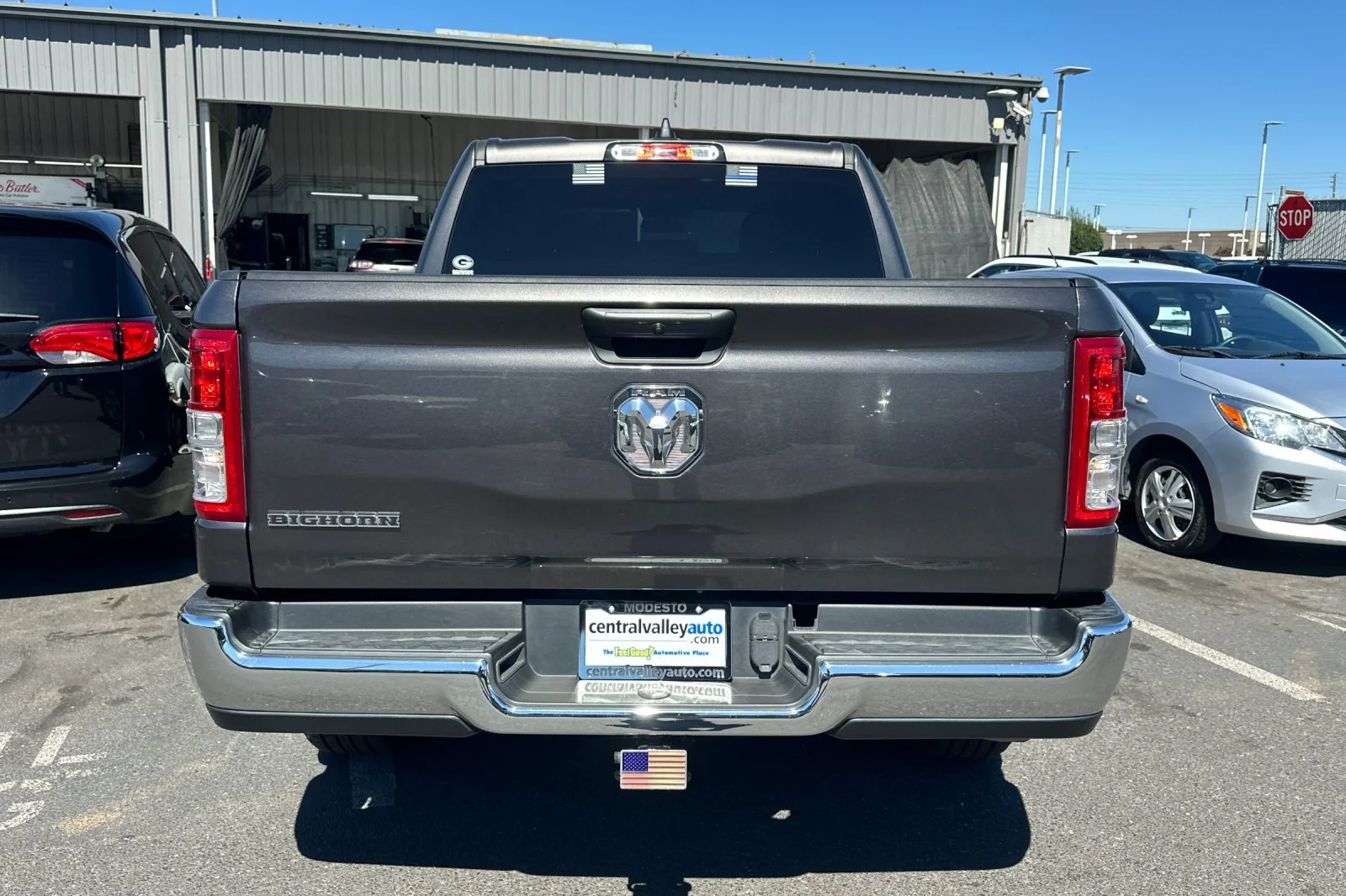 Used 2023 Granite Crystal Metallic Clearcoat Ram Big Horn image 6
