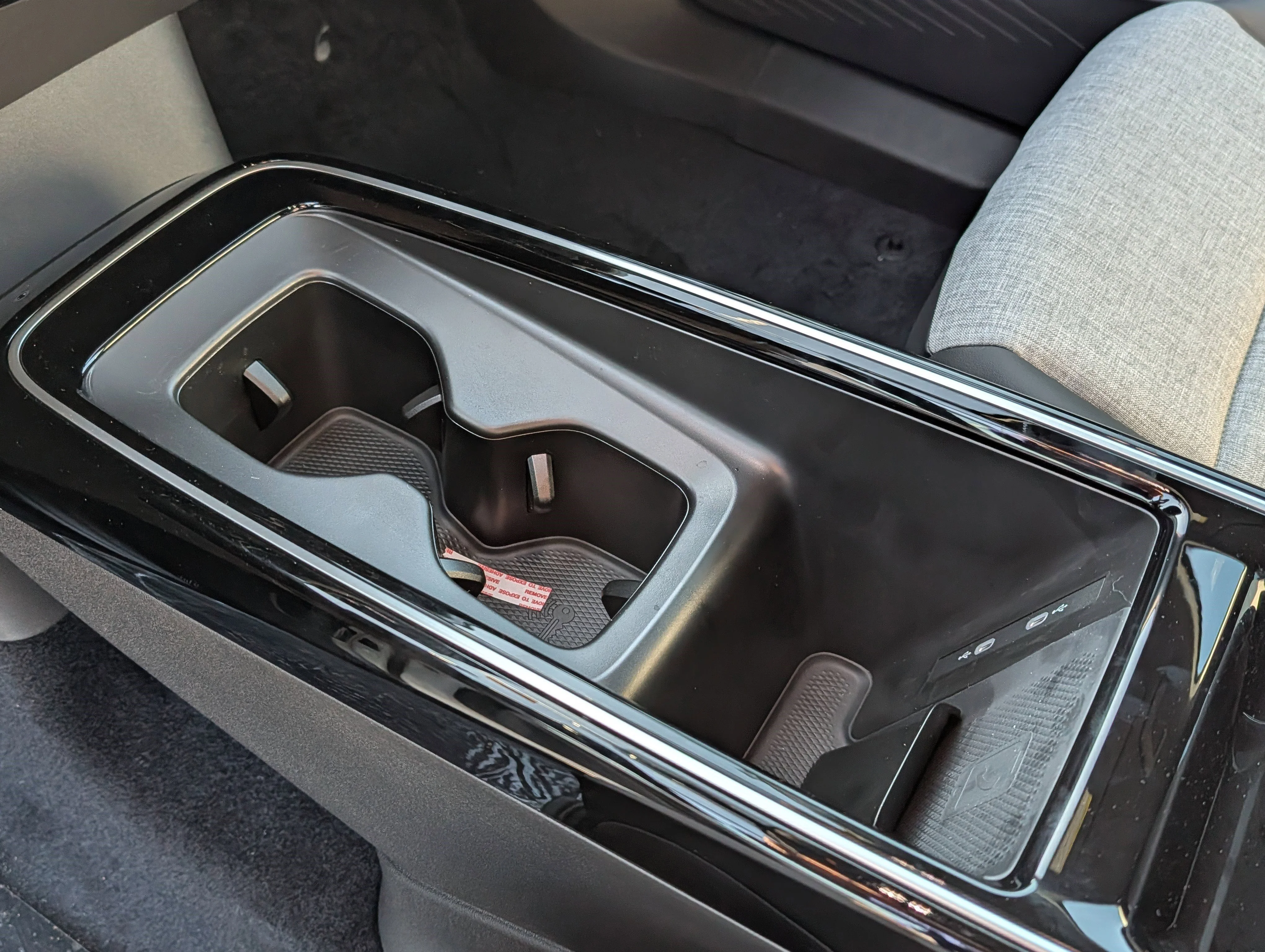 New 2026 Opal White Pearl Volkswagen Pro image 9