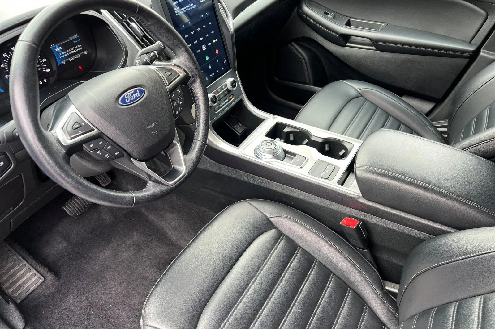 2023 Ford Edge SEL - Photo 10