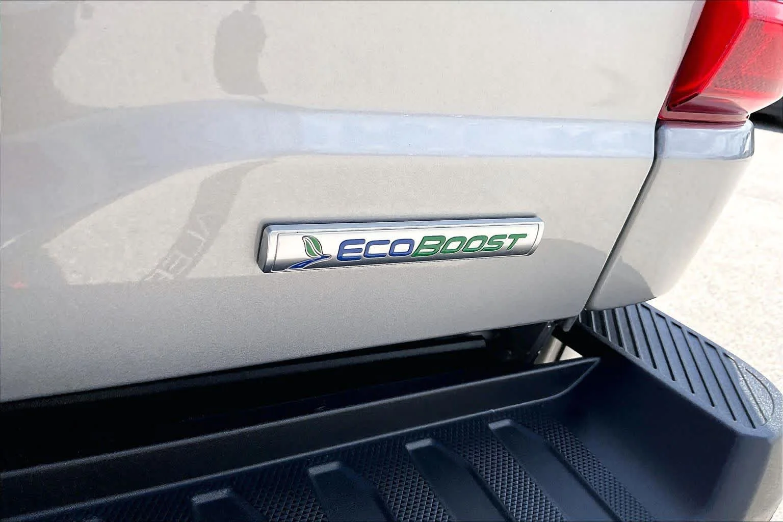 Used 2021 Iconic Silver Ford XL image 10