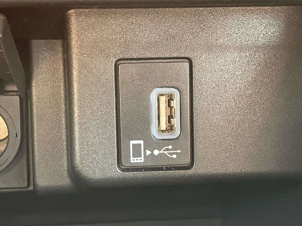 Used 2018  Honda Sport image 39