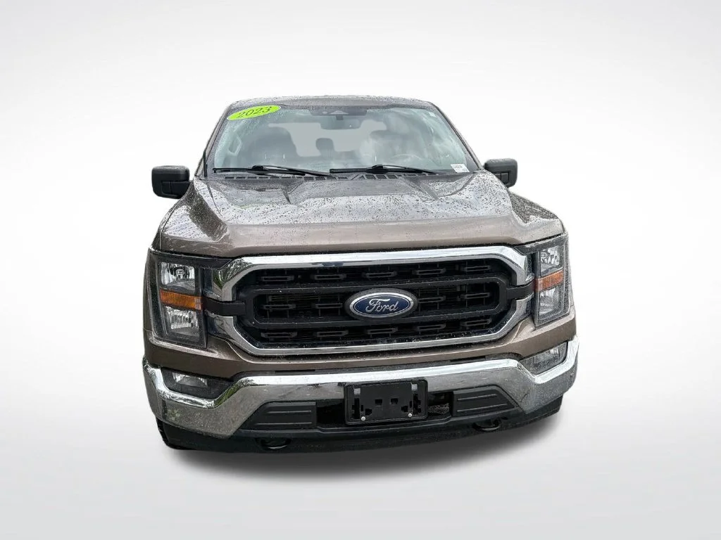 Used 2023 Gray Ford XL image 9