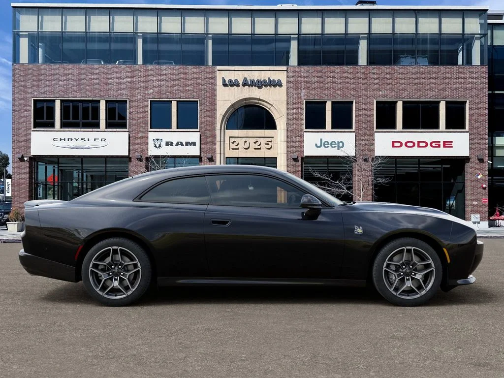 New 2026 Diamond Black Crystal Pearlcoat Dodge Scat Pack image 21