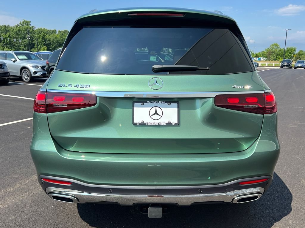 New 2026 MANUFAKTUR Ireland Mid Green Metallic Mercedes-Benz GLS 450 image 6