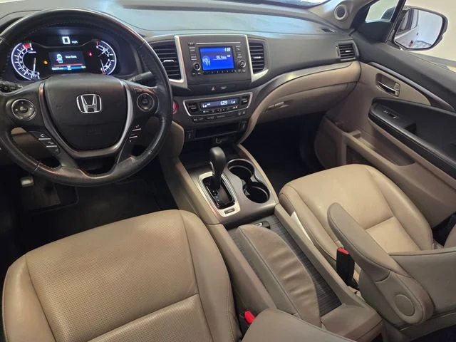 Used 2017 Red Honda RTL image 14