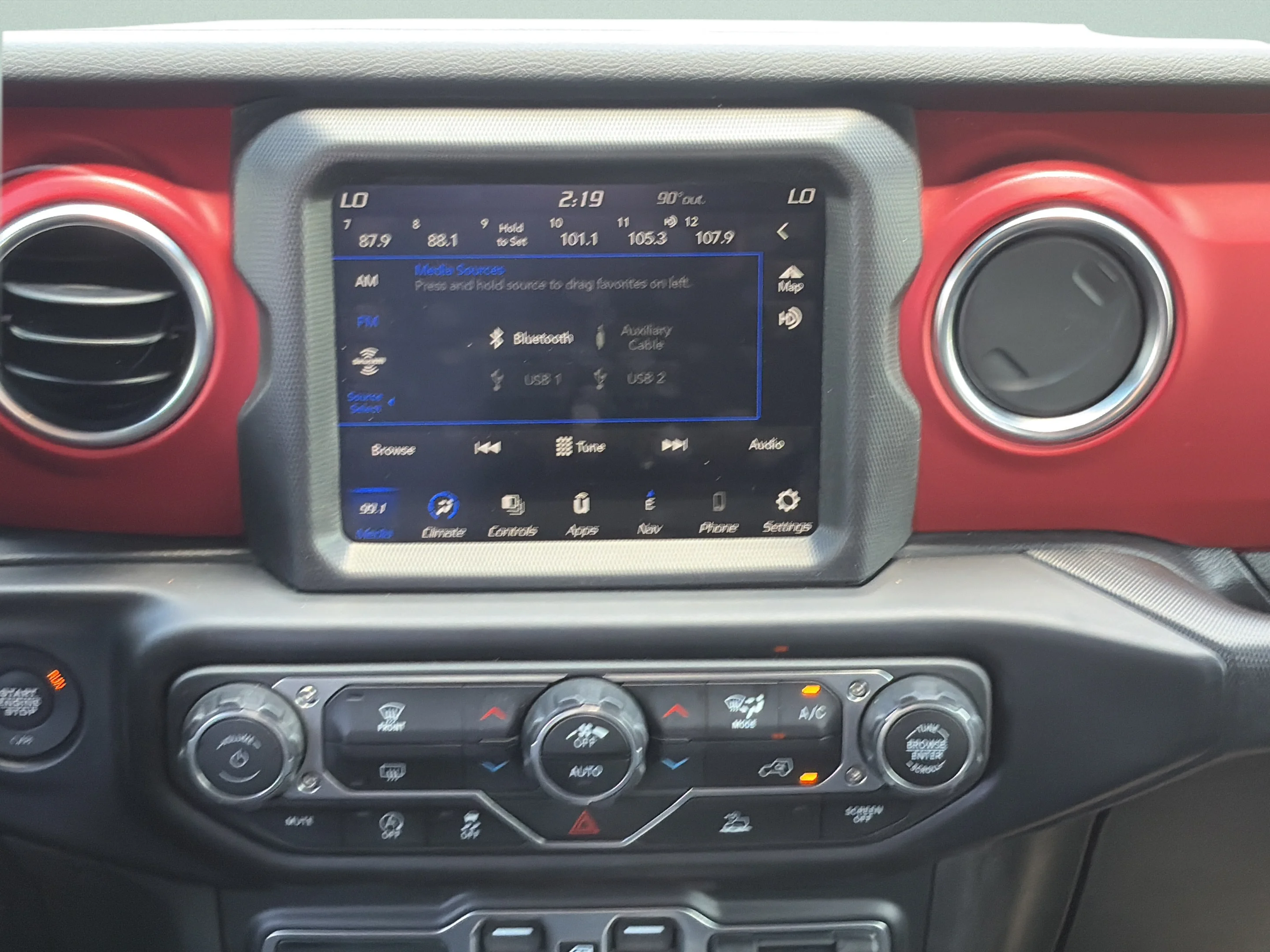 Used 2022 Hydro Blue Pearlcoat Jeep Unlimited Rubicon image 15