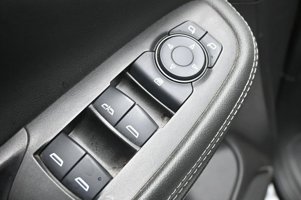 Used 2023 Black Buick Preferred image 12