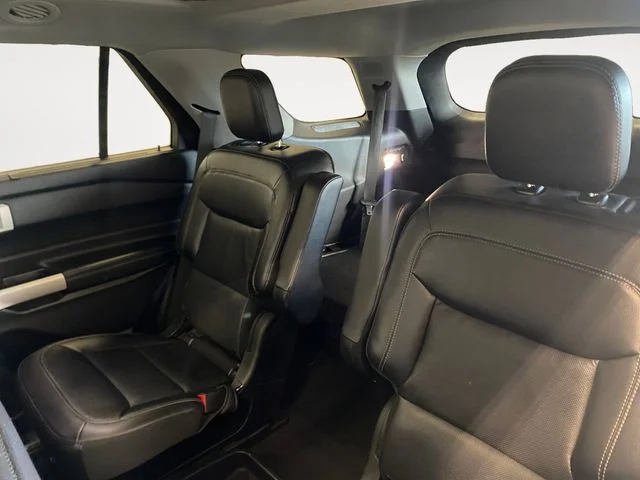 Used 2021 Gray Ford Limited image 13