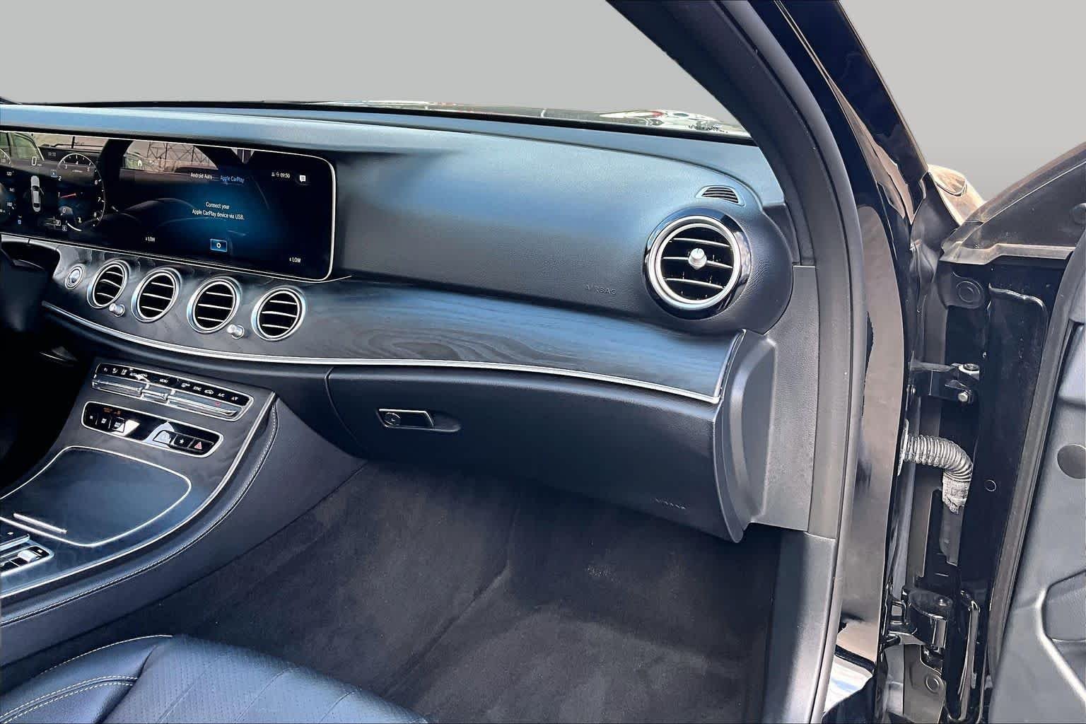 Used 2022  Mercedes-Benz E 350 image 19
