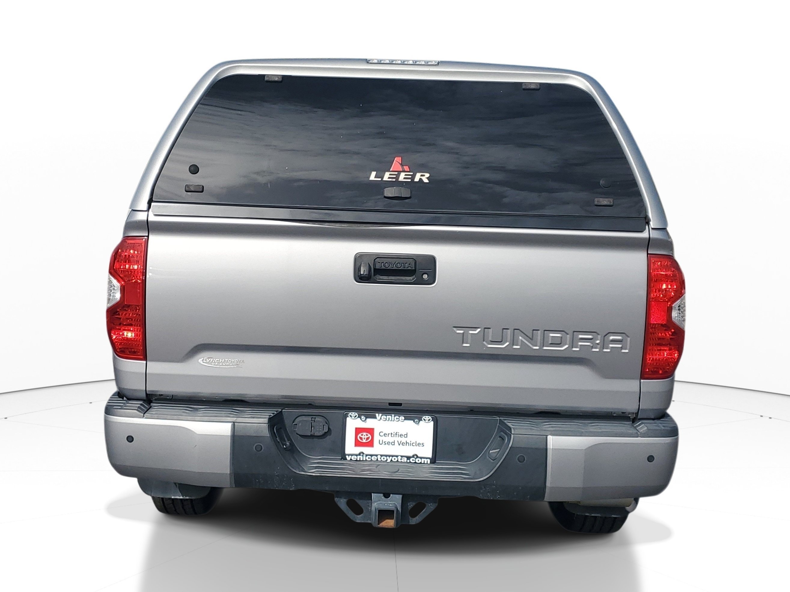 Used 2018 Silver Sky Metallic Toyota Limited image 9