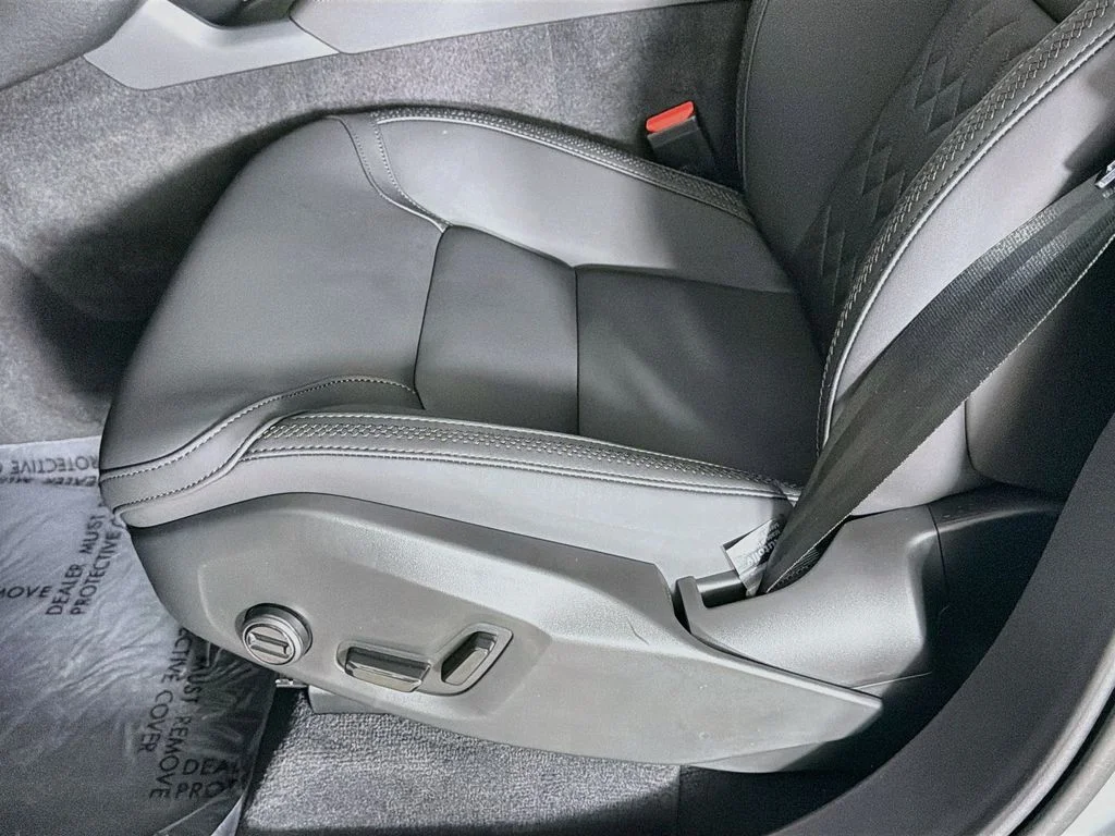 New 2026 Gray Volvo B6 Plus 7-Seater image 20