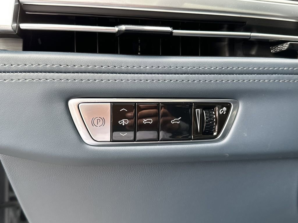 2026 Cadillac Escalade IQL Premium Sport - Photo 17