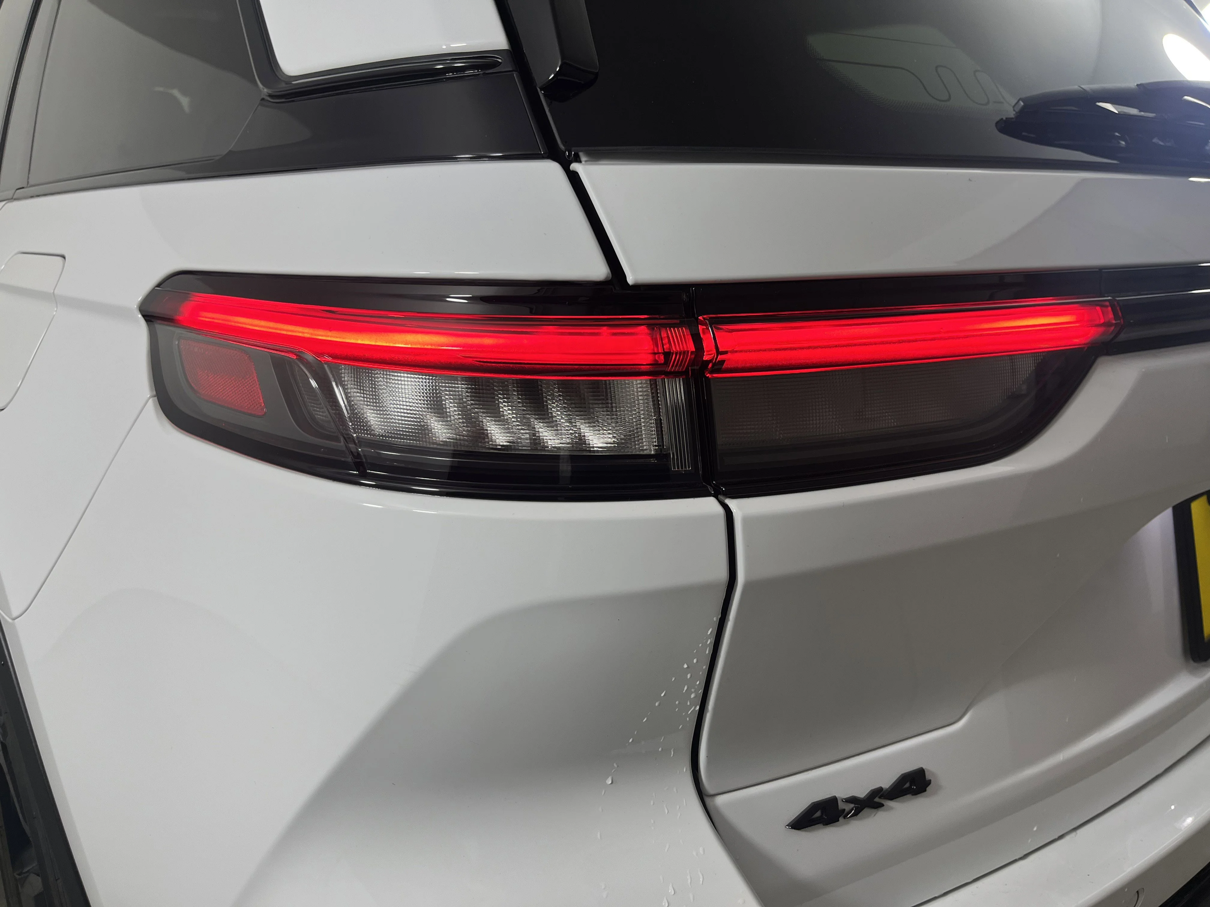 Used 2022 Bright White Clearcoat Jeep Altitude image 27