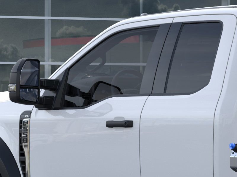 New 2026 Oxford White Ford F-550® XL image 20