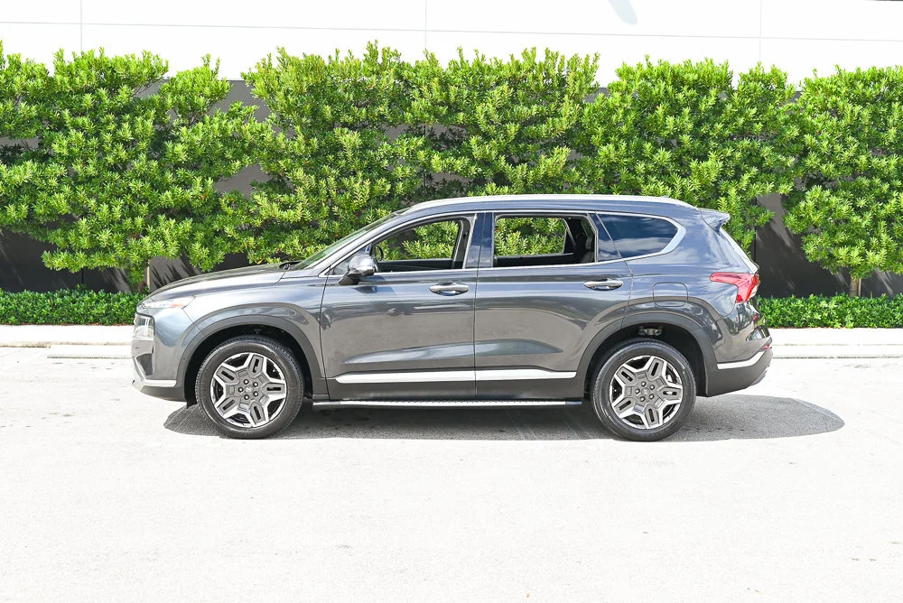 Used 2023 Gray Hyundai Limited image 7
