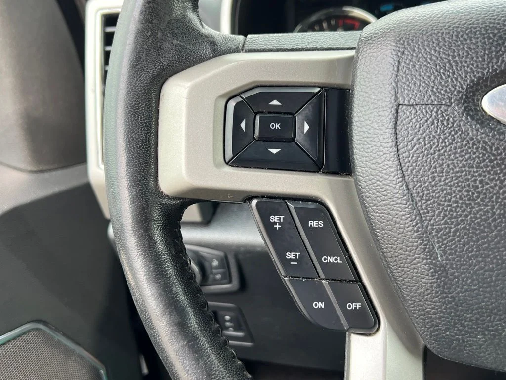 Used 2019 Black Metallic Ford Lariat image 23