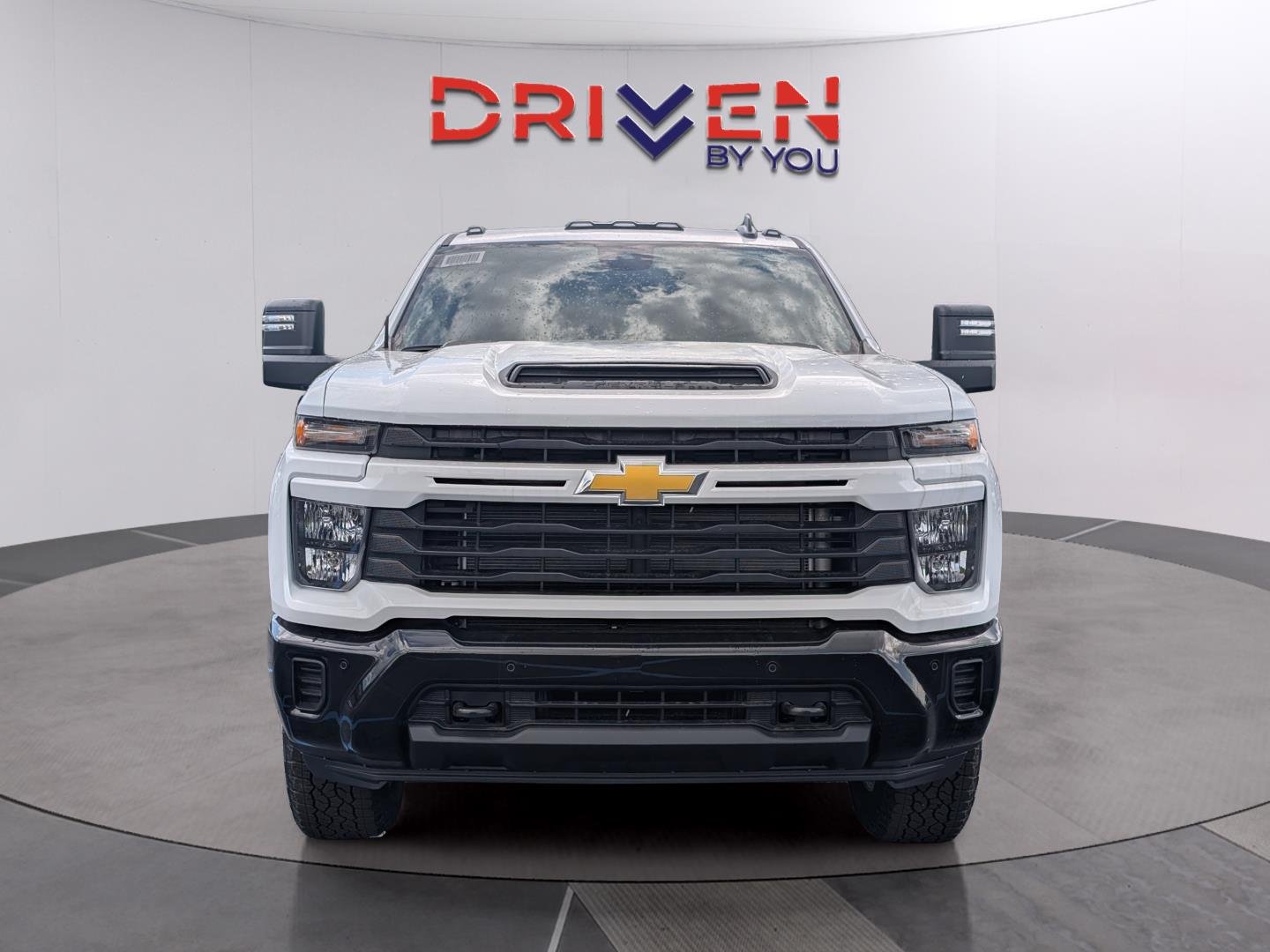 New 2026 Summit White Chevrolet Custom image 8