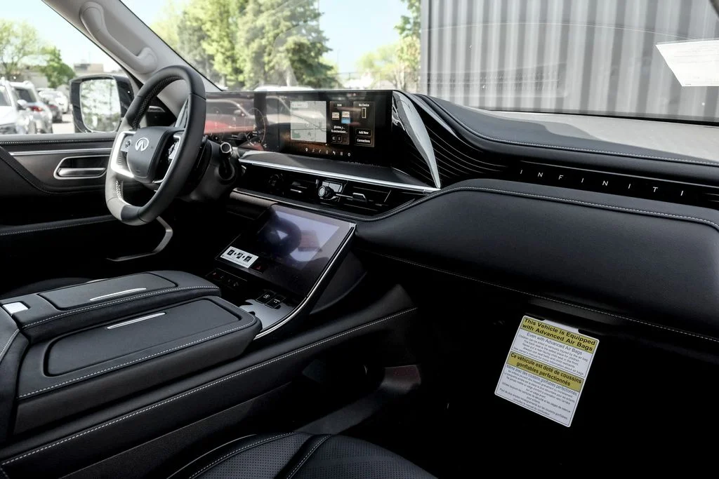 New 2026 BLACK OBSIDIAN INFINITI Luxe 4WD image 25