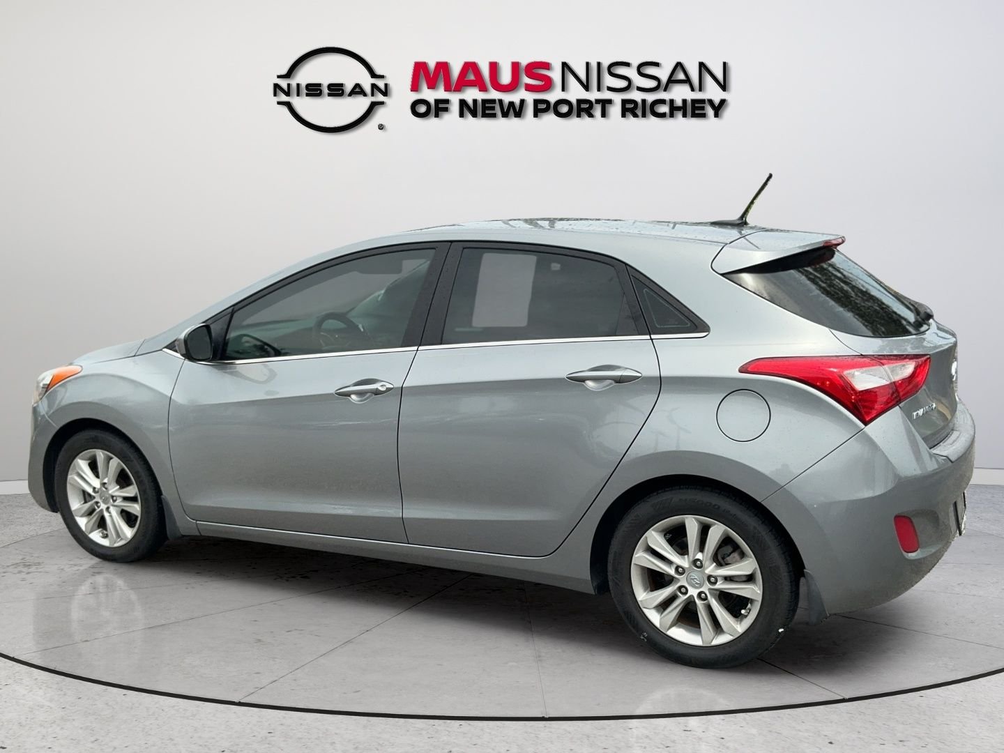 Used 2015 Gray Hyundai Base image 7