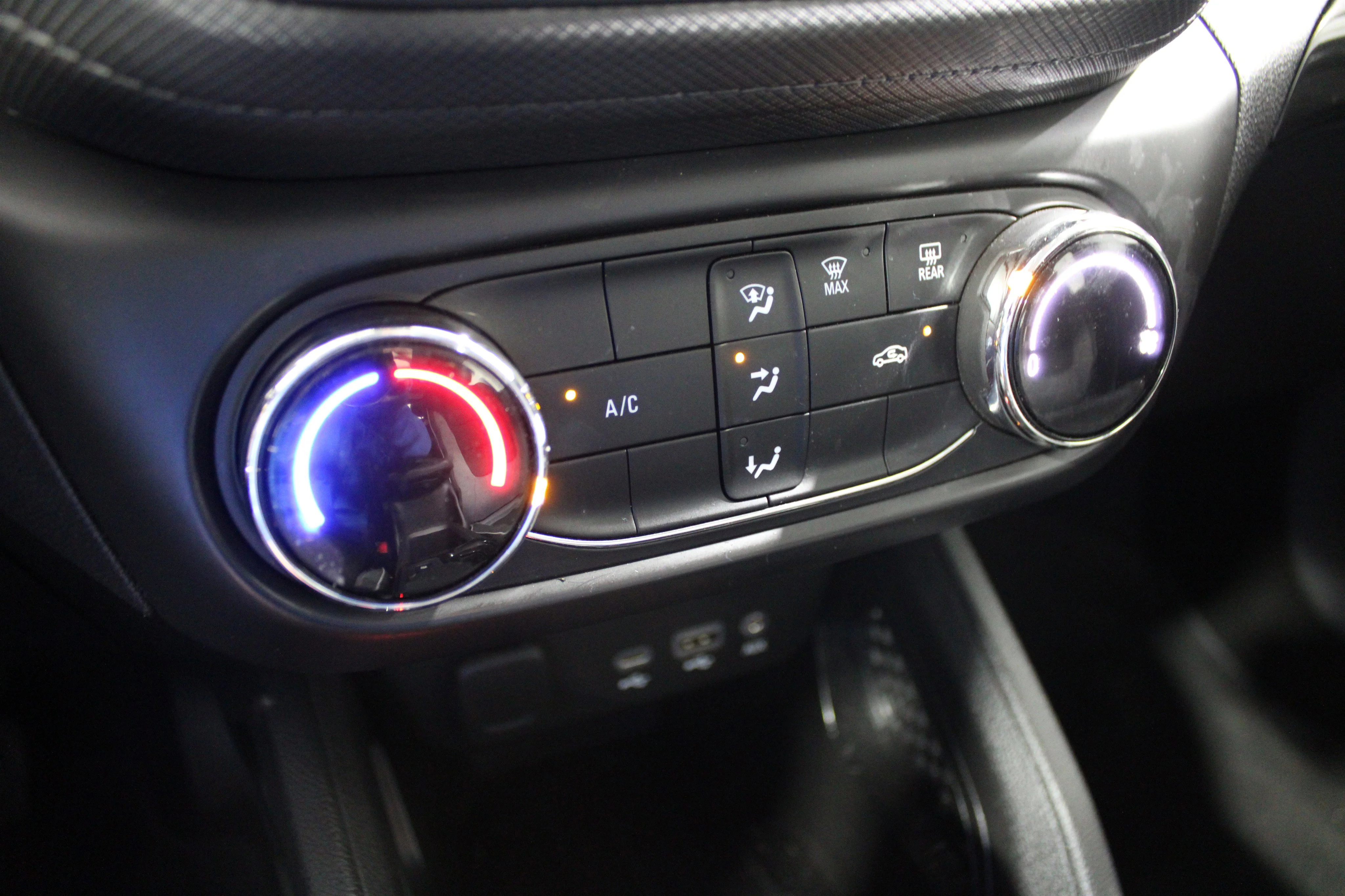 2023 Chevrolet TrailBlazer LS - Photo 16
