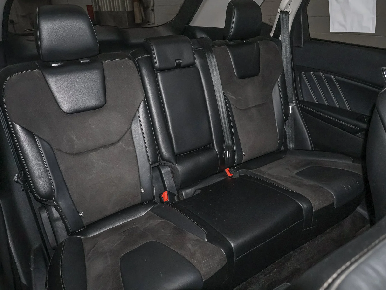 Used 2018 Silver Ford Sport image 24