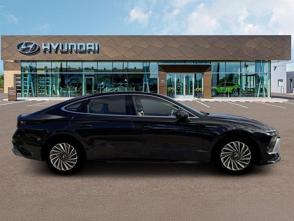 New 2026 Black Hyundai Limited image 9