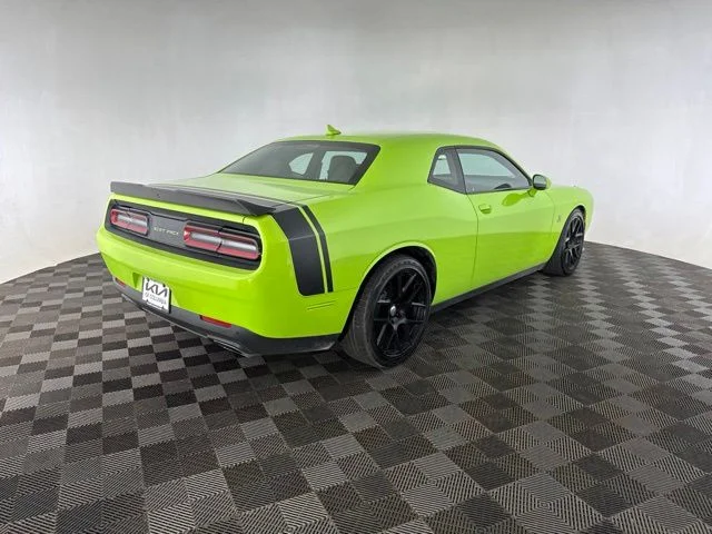 Used 2015 Beige Dodge R/T Scat Pack image 7