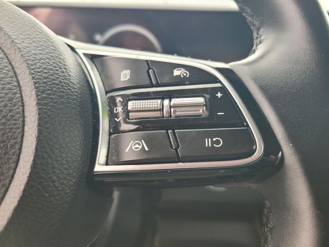 Used 2024 Black Kia EX image 27