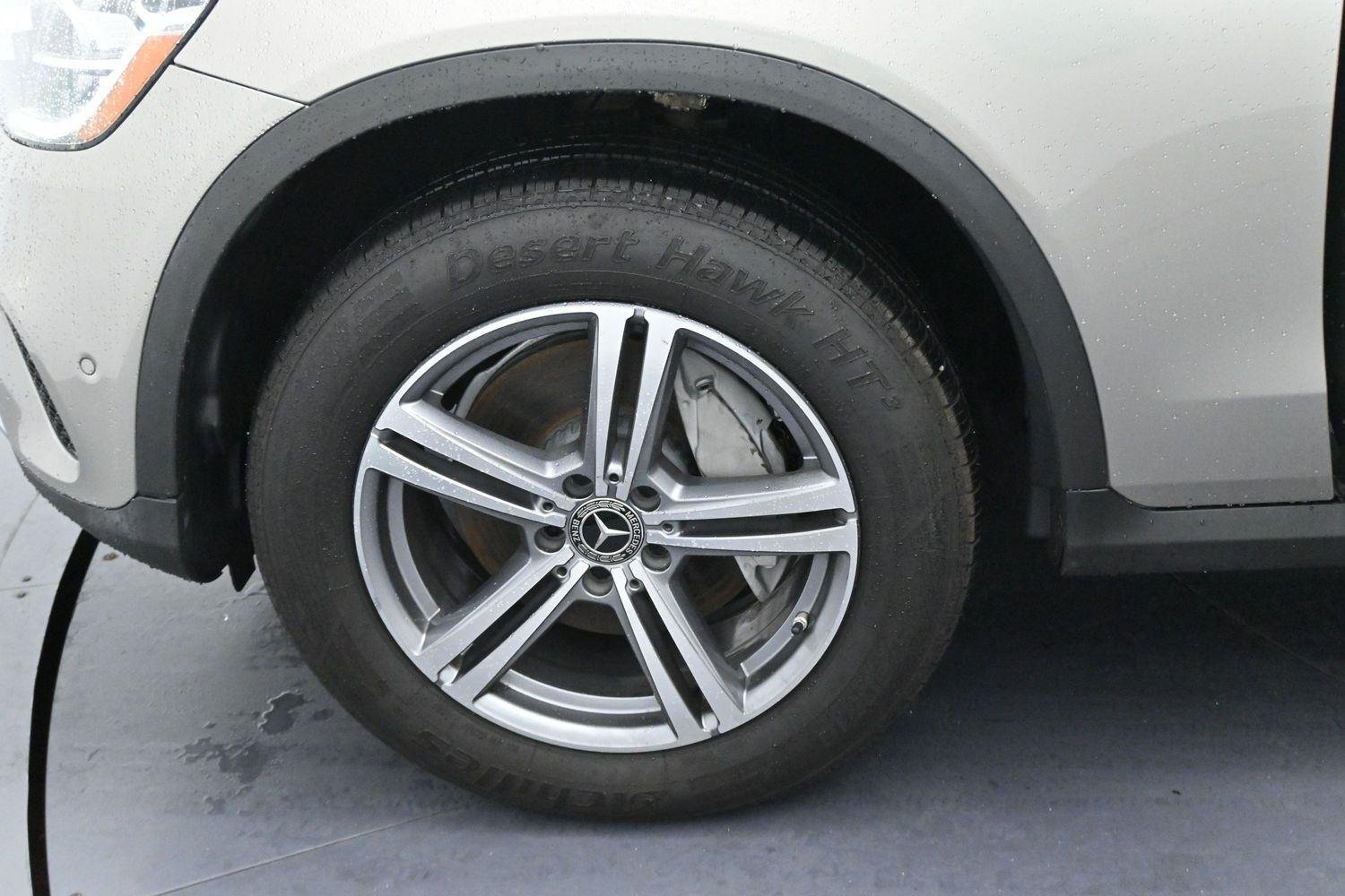 Used 2021 Mojave Silver Metallic Mercedes-Benz GLC 300 image 37