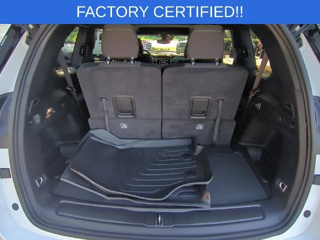 Used 2024 White Jeep Laredo image 35