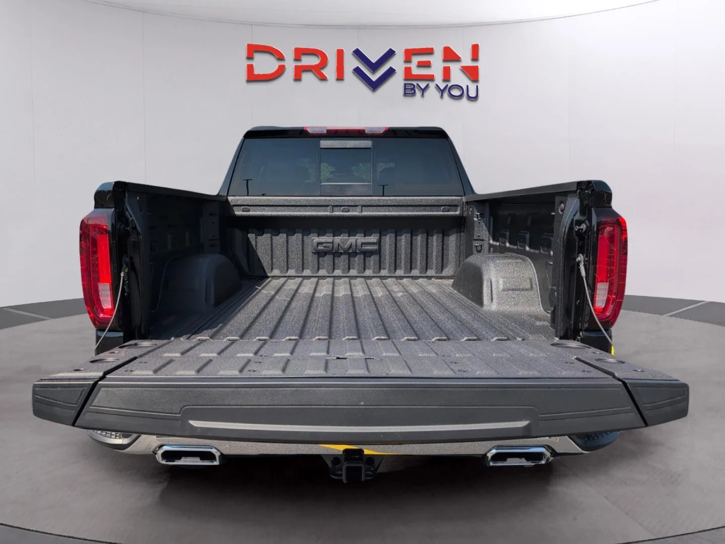 New 2026 Onyx Black GMC SLT image 21