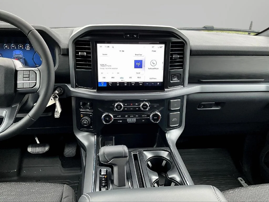 New 2026 Avalanche Ford XLT image 6