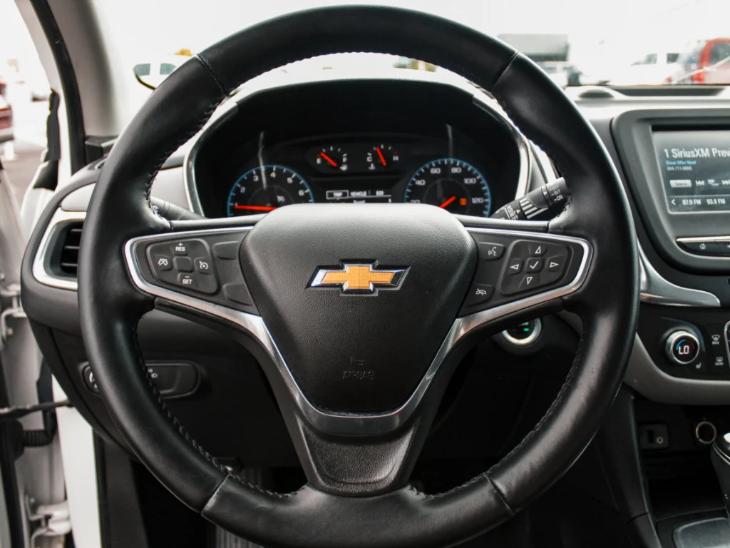 Used 2018 Iridescent Pearl Tricoat Chevrolet LT image 12