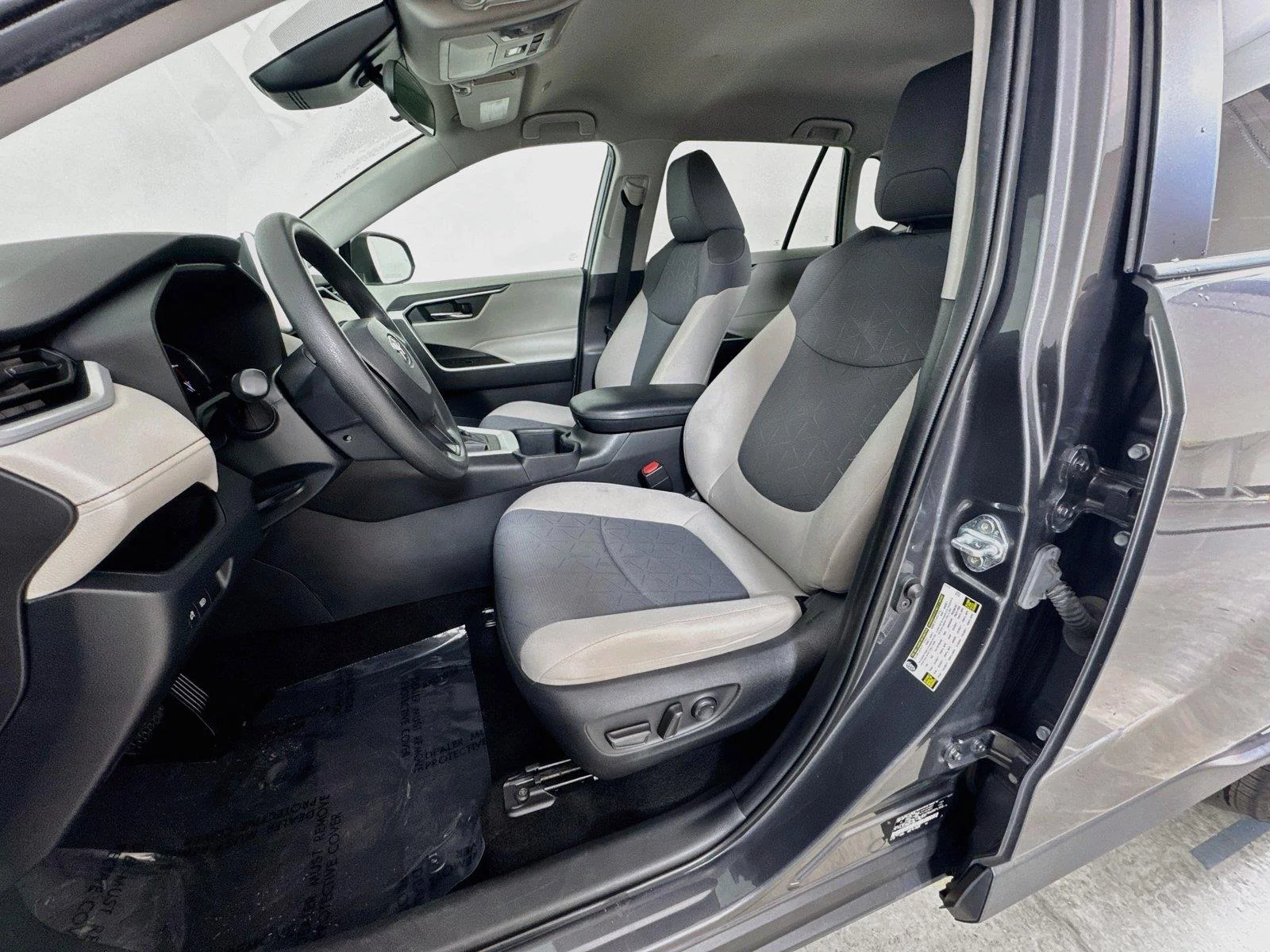 Used 2024 Magnetic Gray Metallic Toyota XLE image 20