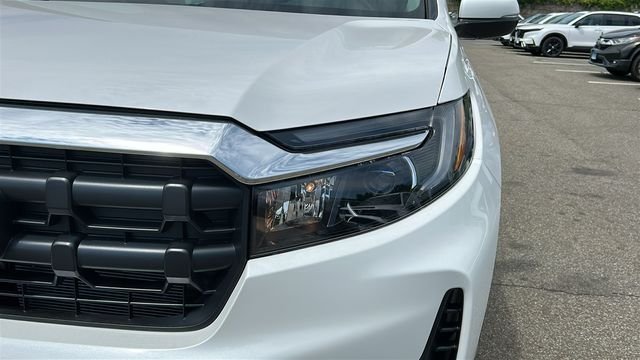 New 2026 Platinum White Pearl Honda RTL image 7
