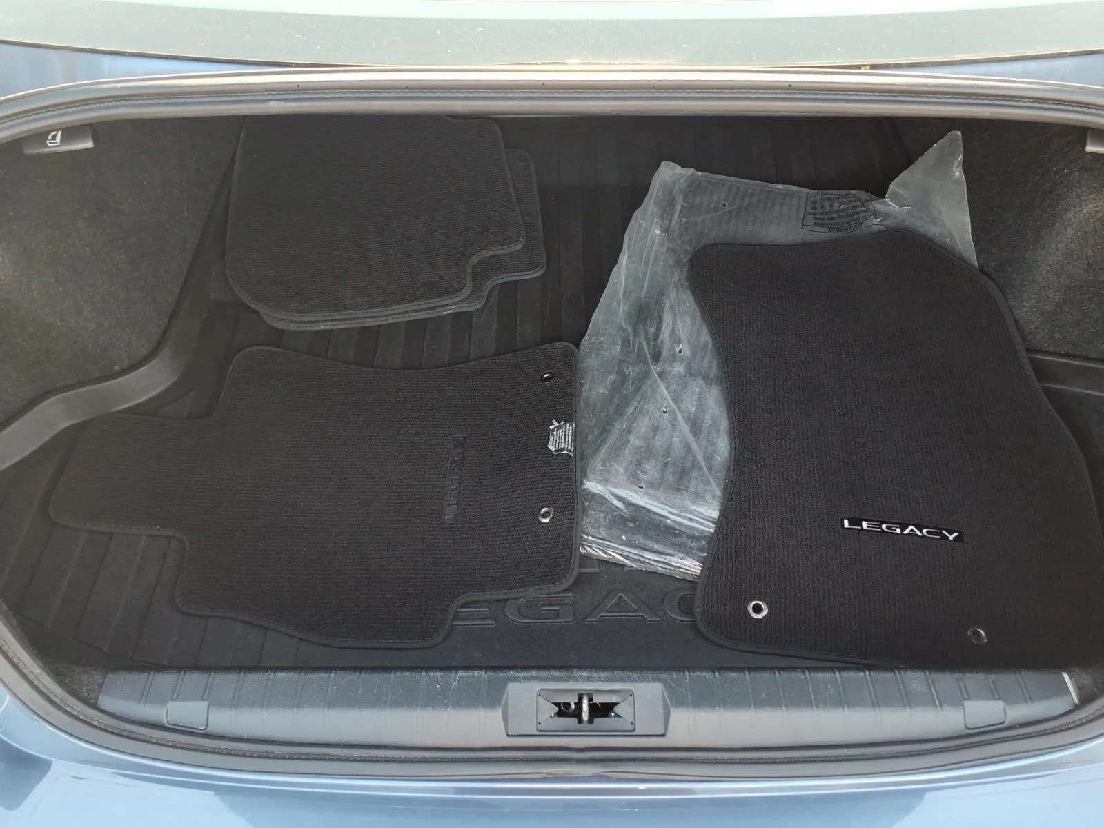 Used 2017 Blue Subaru 2.5i image 19