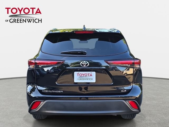 Used 2026 Black Toyota XLE image 4