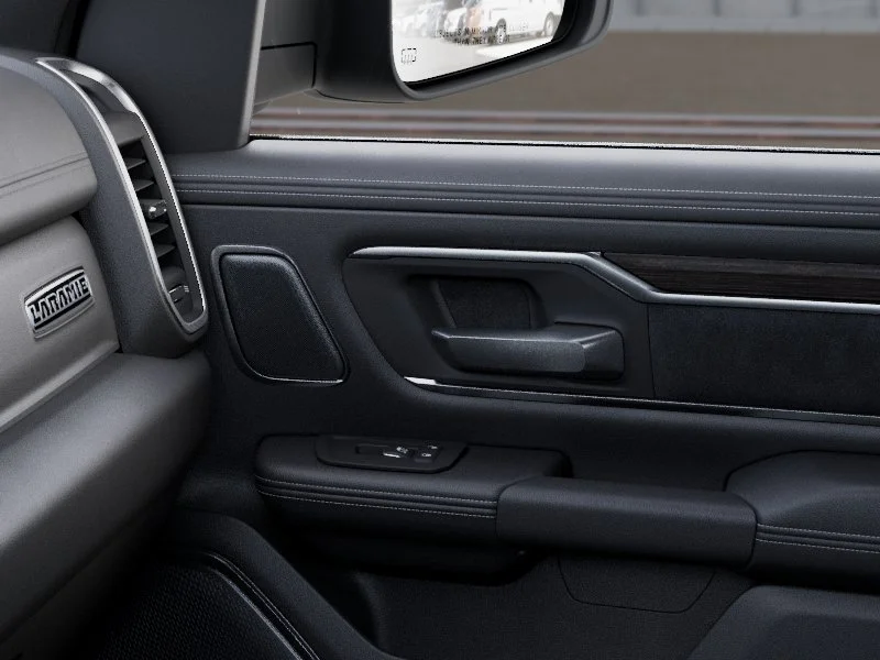 New 2027 Diamond Black Crystal Pearl-Coat Exterior Paint RAM Laramie image 25