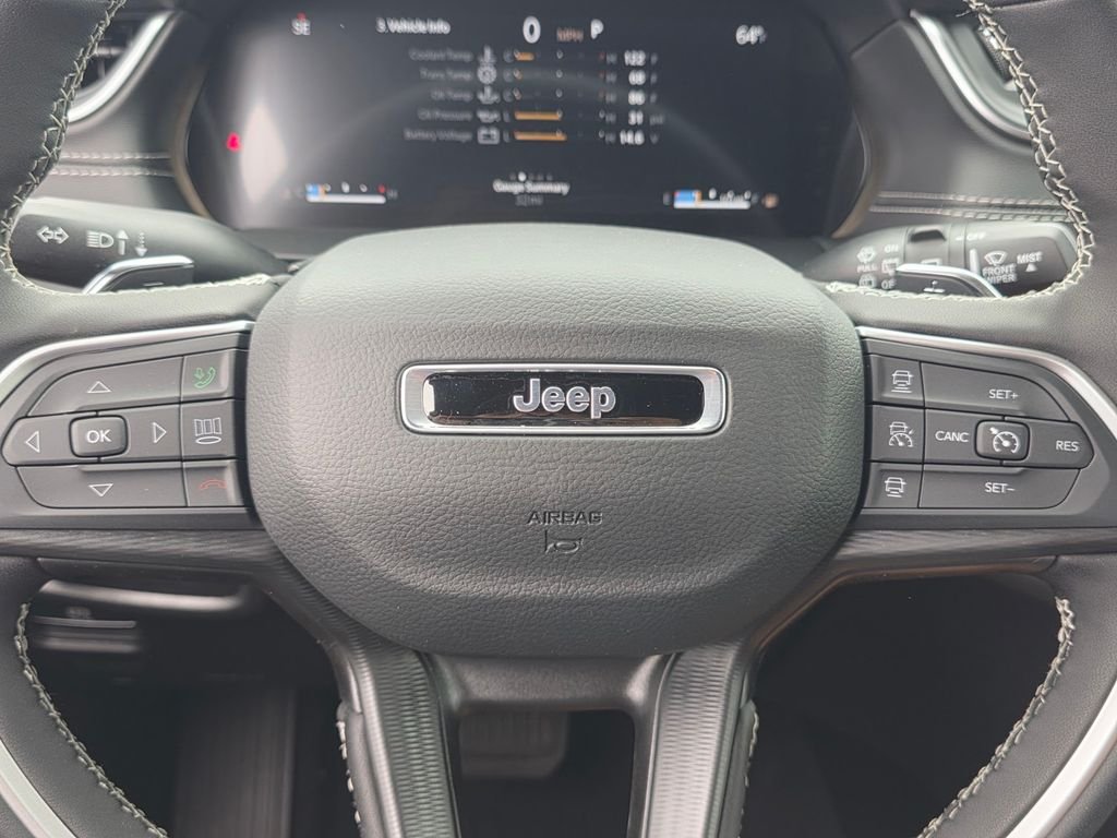 New 2026 Bright White Clear-Coat Exterior Paint Jeep Laredo X image 20