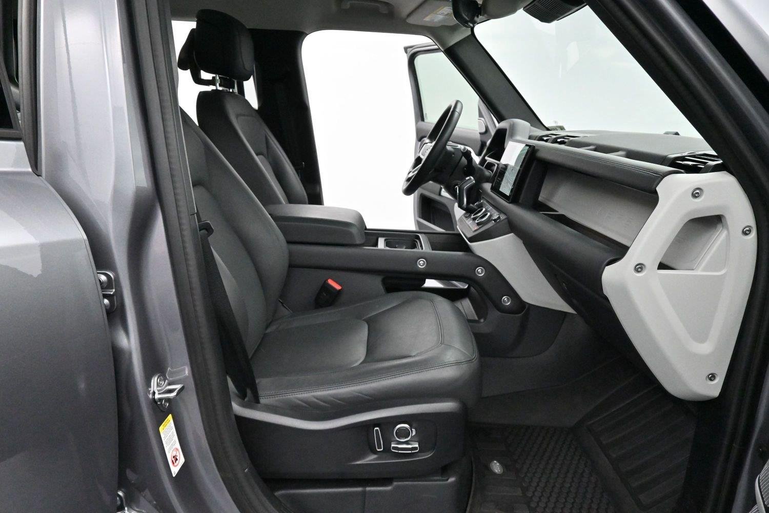 Used 2024 Eiger Grey Metallic Land Rover S image 36