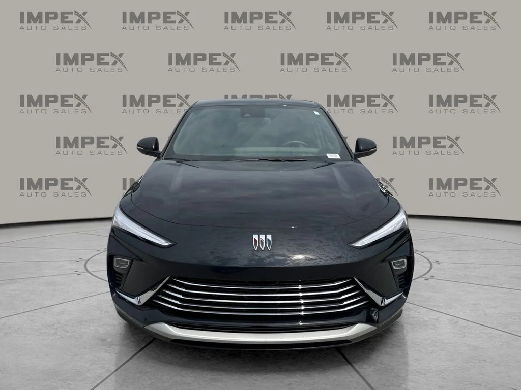 Used 2025 Black Buick Preferred image 5