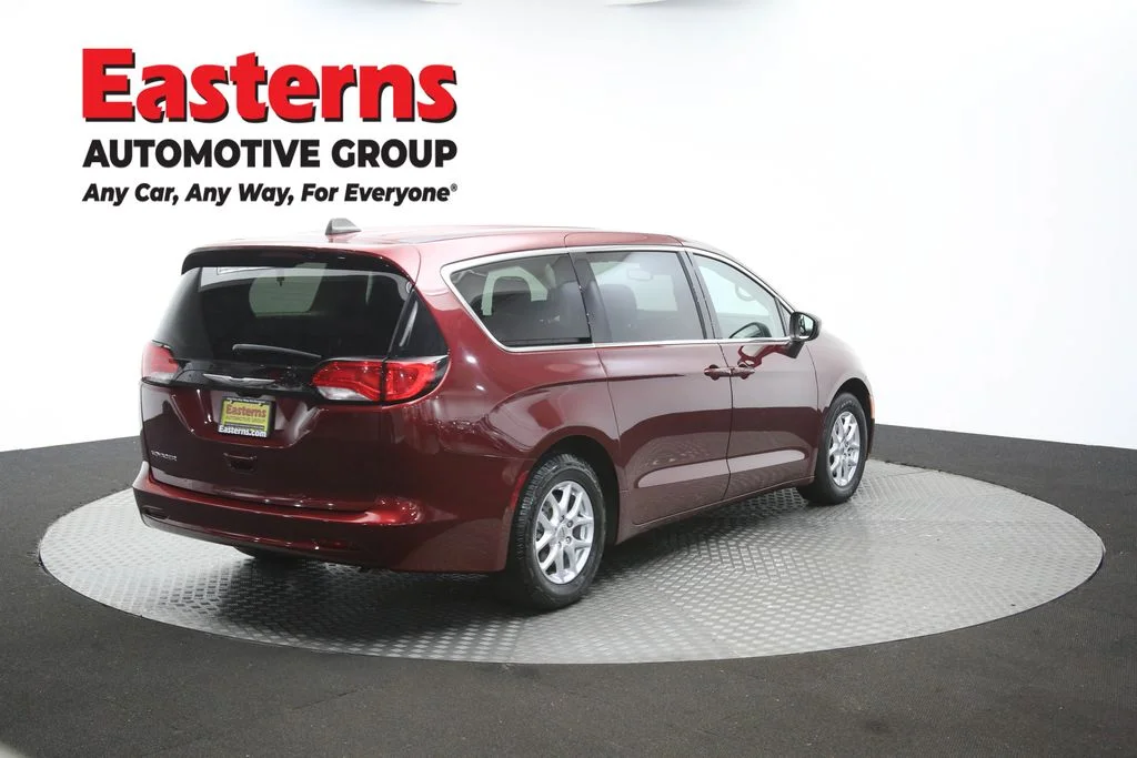 Used 2023 Red Chrysler LX image 40