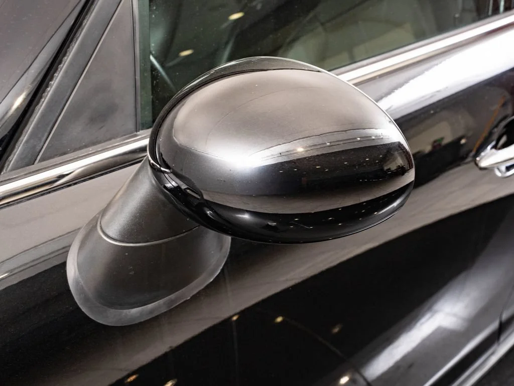 Used 2016 Absolute Black Metallic MINI  image 16