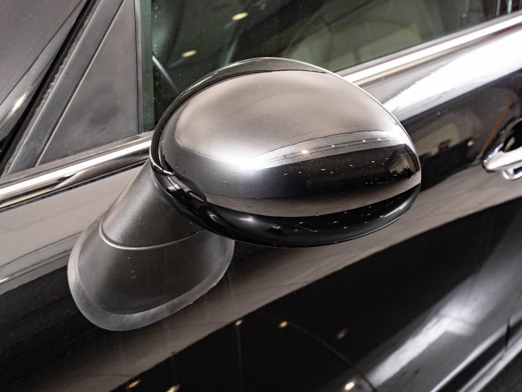 Used 2016 Absolute Black Metallic MINI  image 16