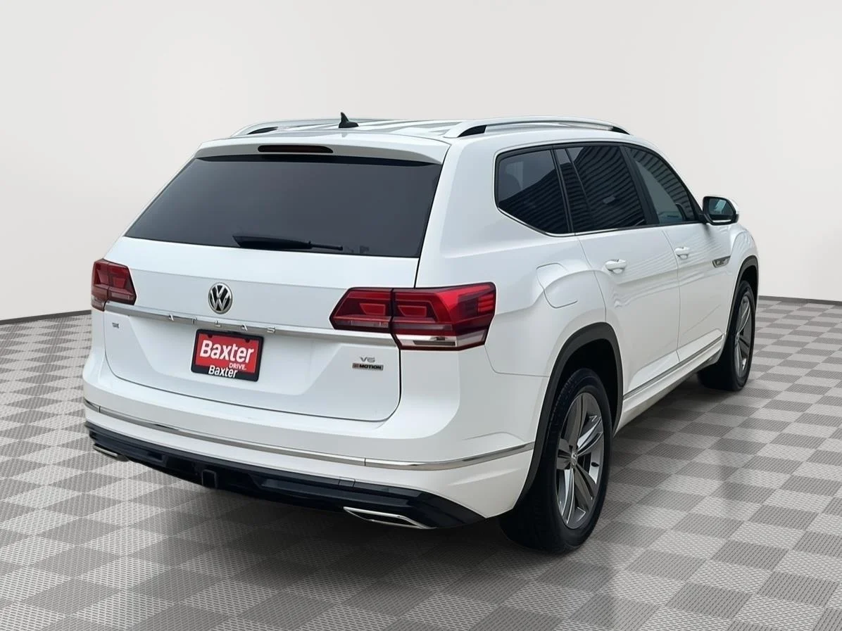 Used 2019 Pure White Volkswagen 3.6L V6 SE w/Technology R-Line image 3