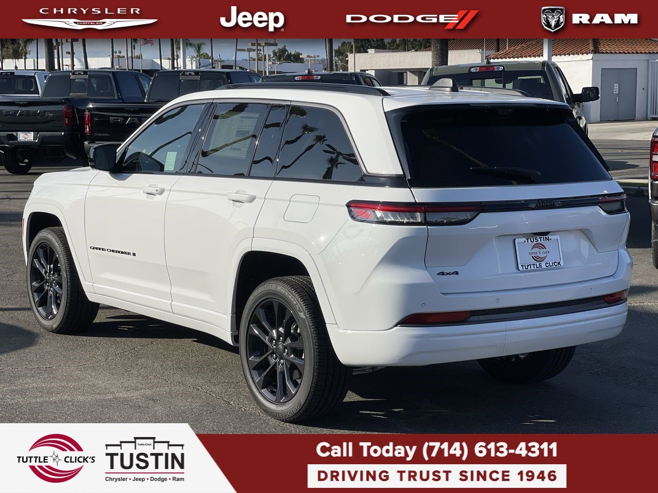 New 2026 Bright White Clear-Coat Exterior Paint Jeep Limited Reserve image 4