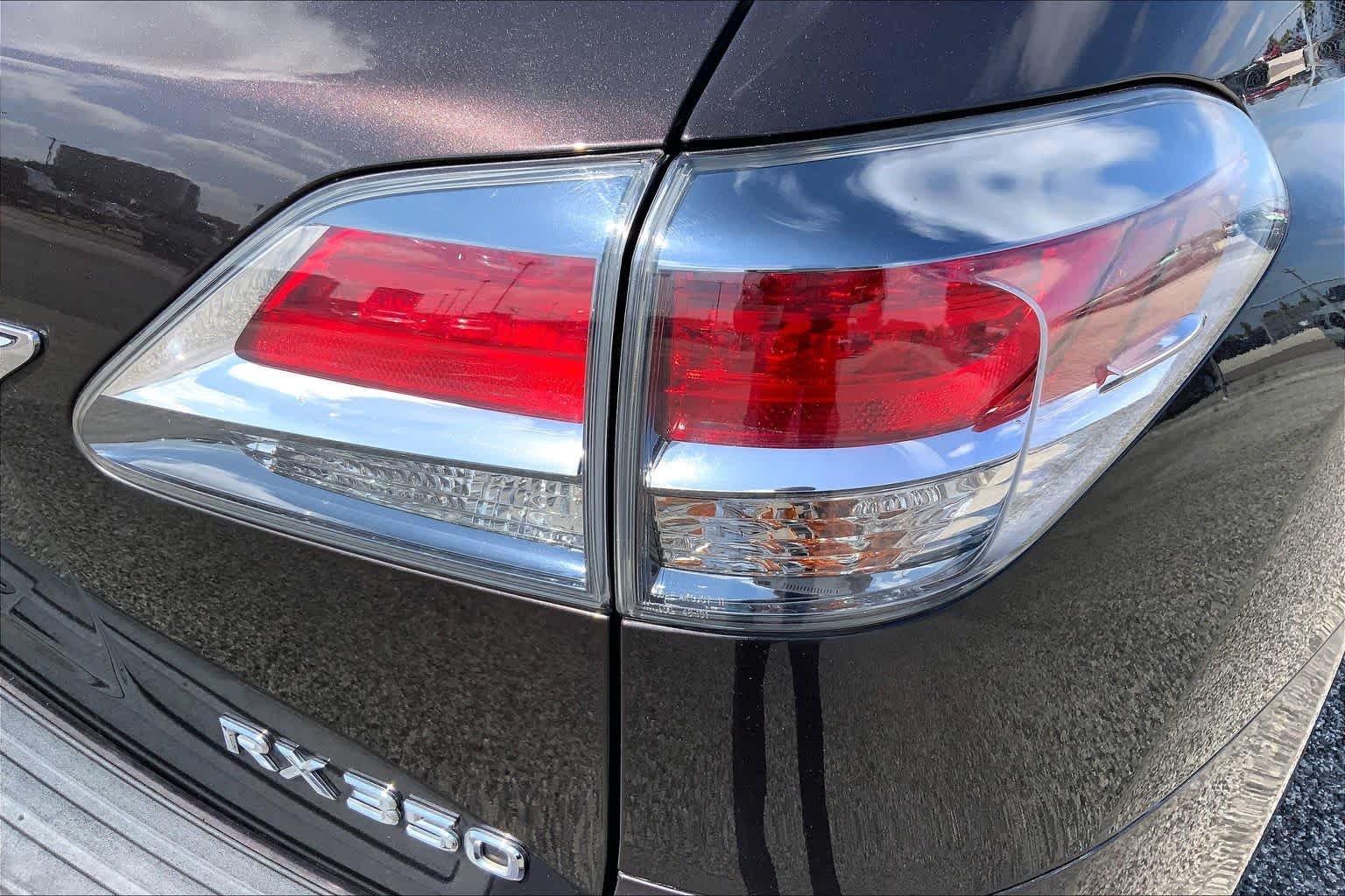Used 2013 Fire Agate Lexus  image 29
