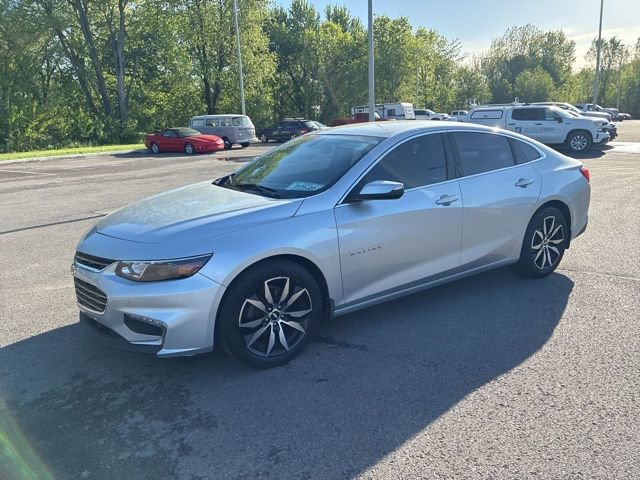Used 2018 Chevrolet Malibu 1LT with VIN 1G1ZD5ST9JF282002 for sale in Savannah, MO