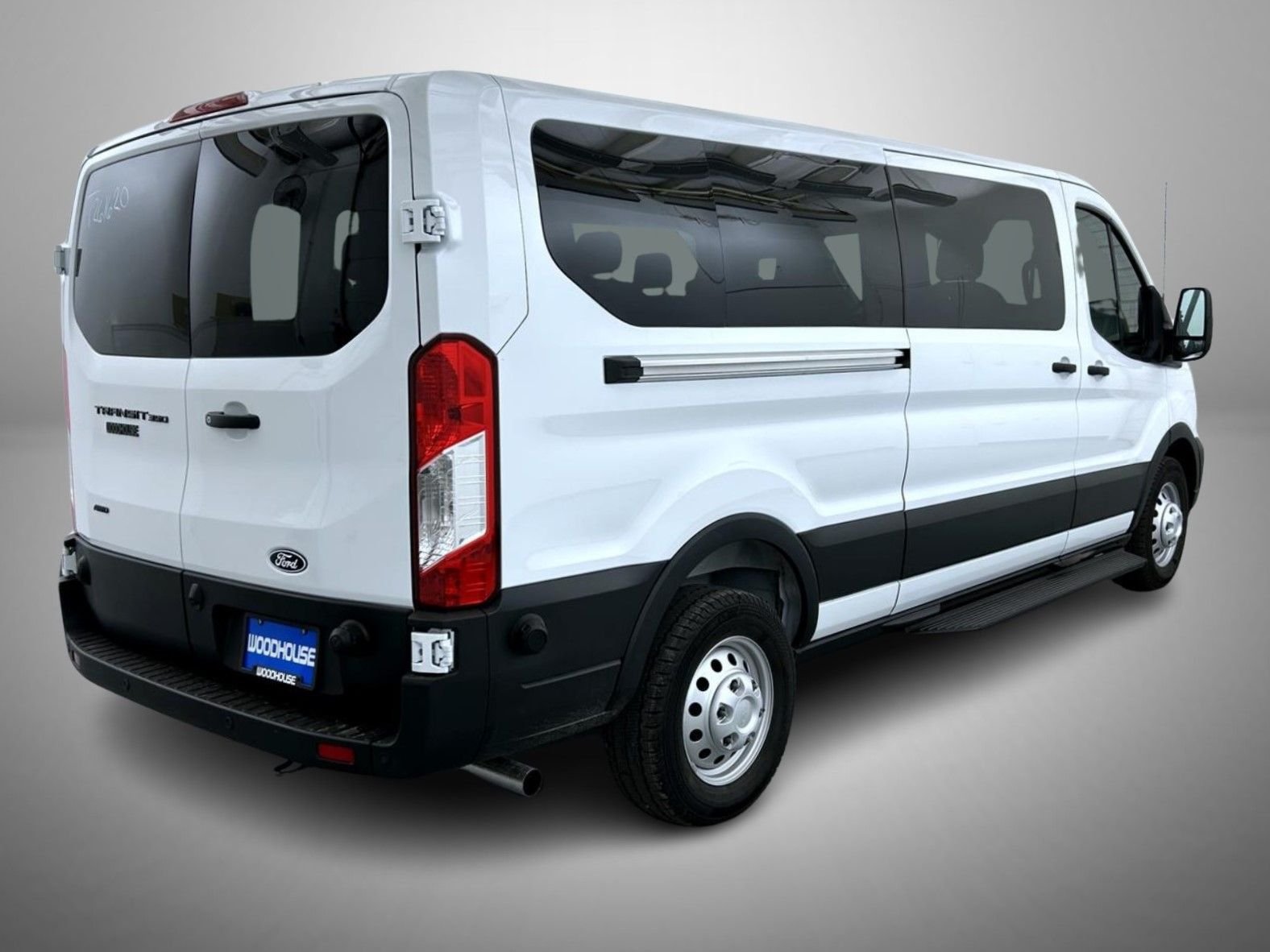 New 2026 Oxford White Ford XL image 5