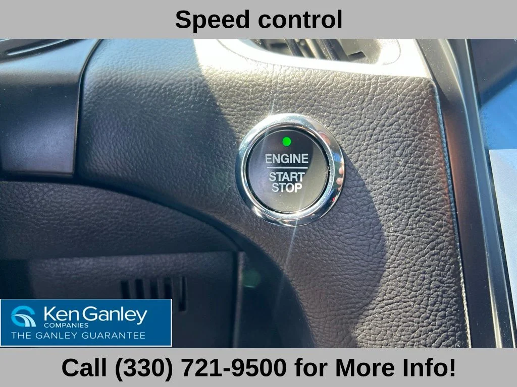 Used 2022 Black Ford SE image 37